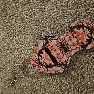 ❄️Pink Camouflage Chapstick Holder #A3